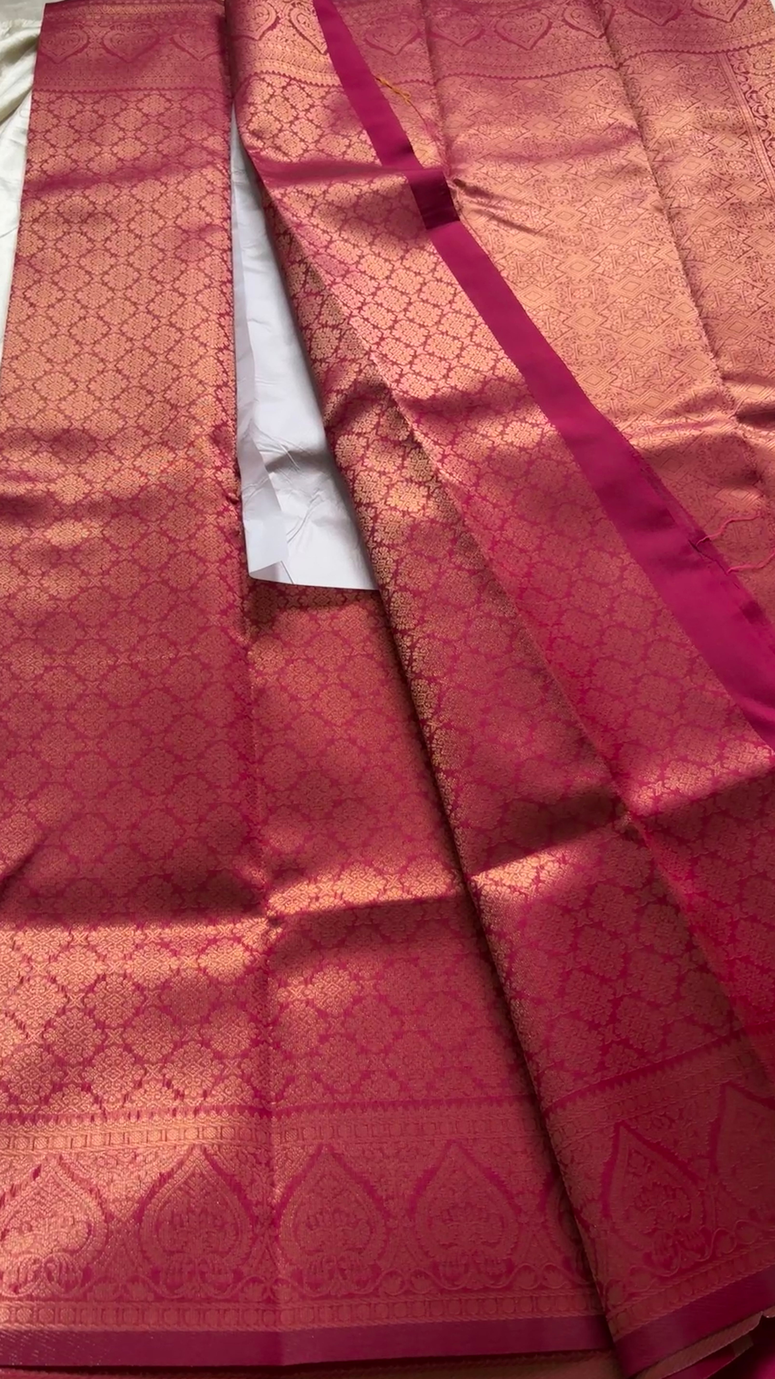 Semi brocade Kr 41