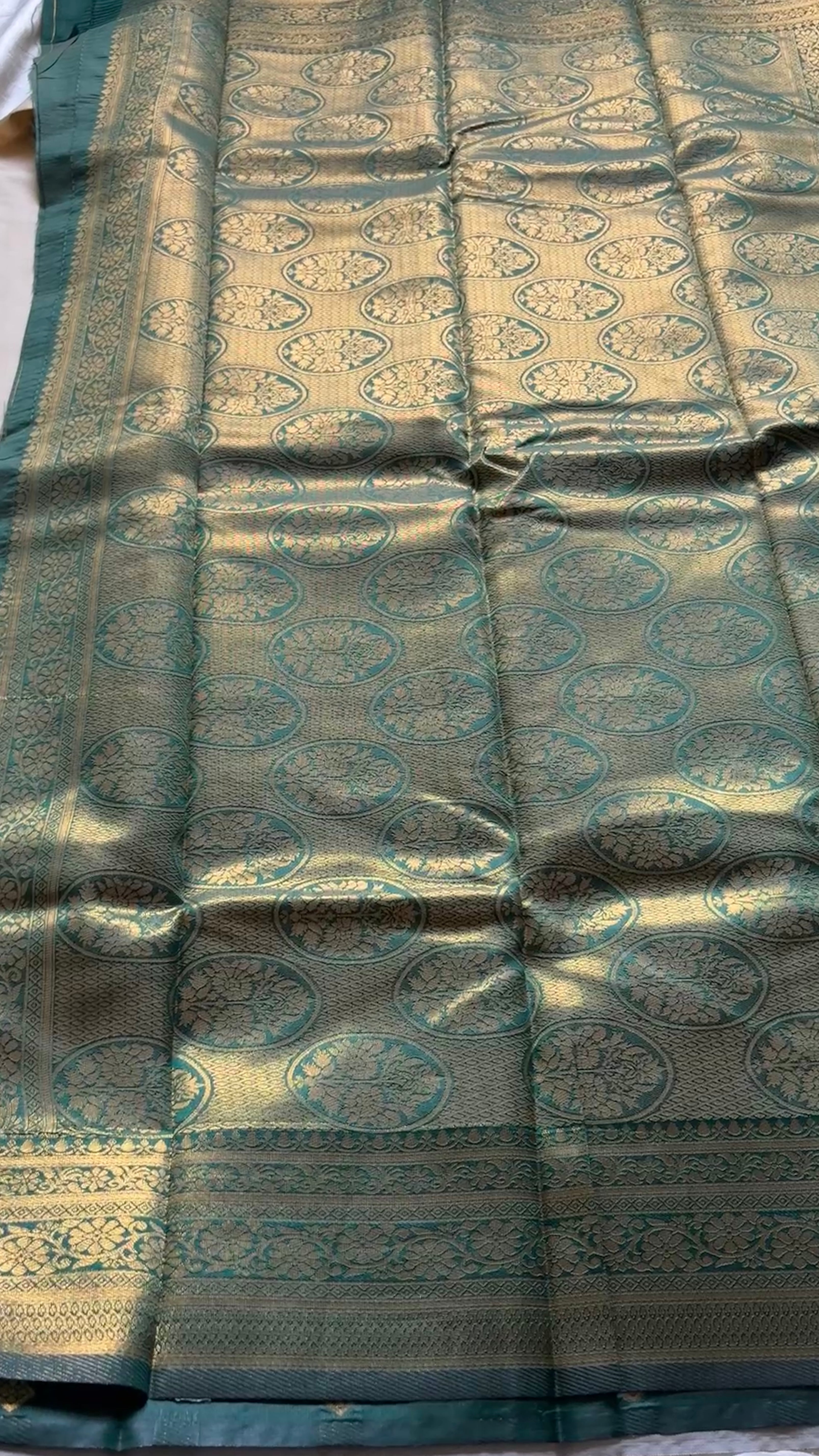 semi soft silk with Kanchi borders KR27