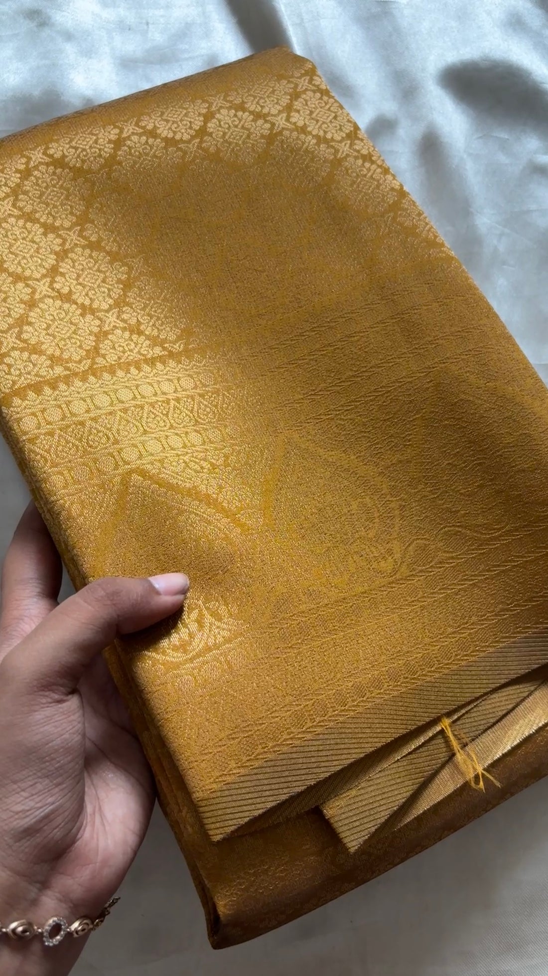 Semi brocade kr3