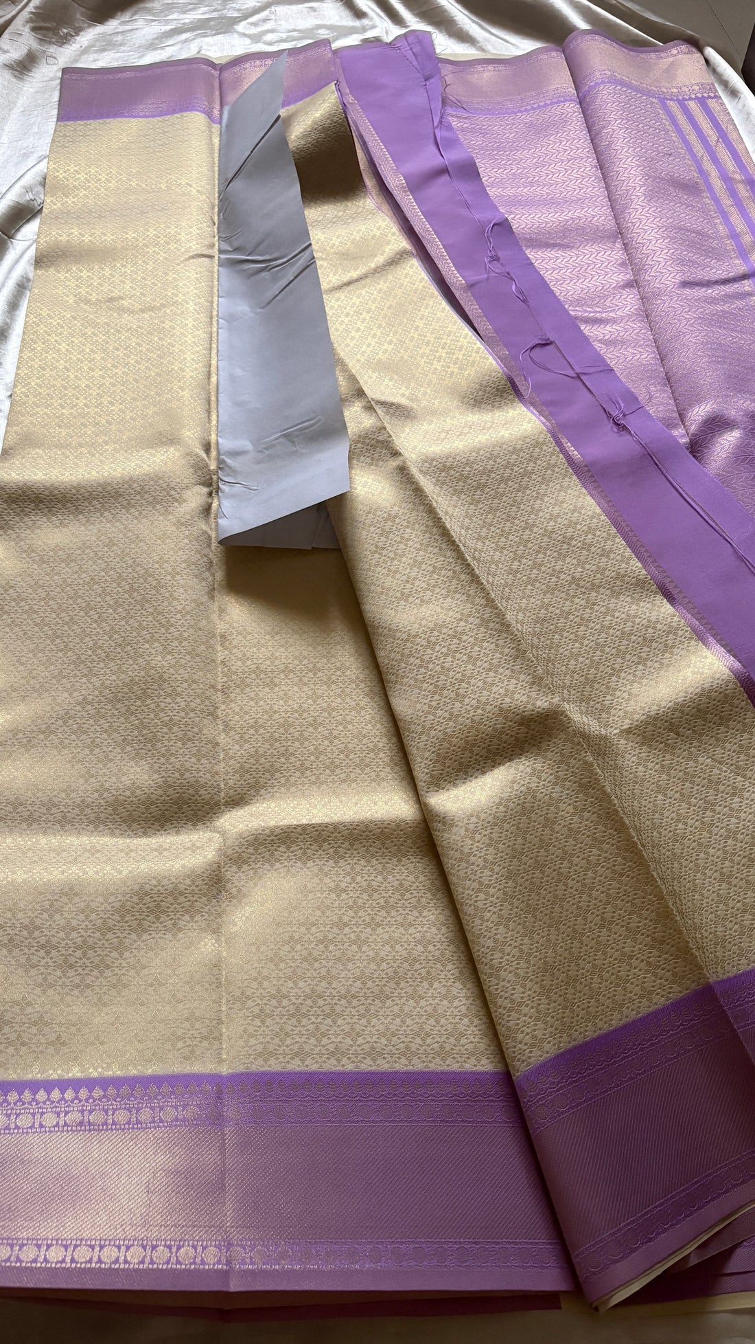 Kanchi semi soft silk Kr135