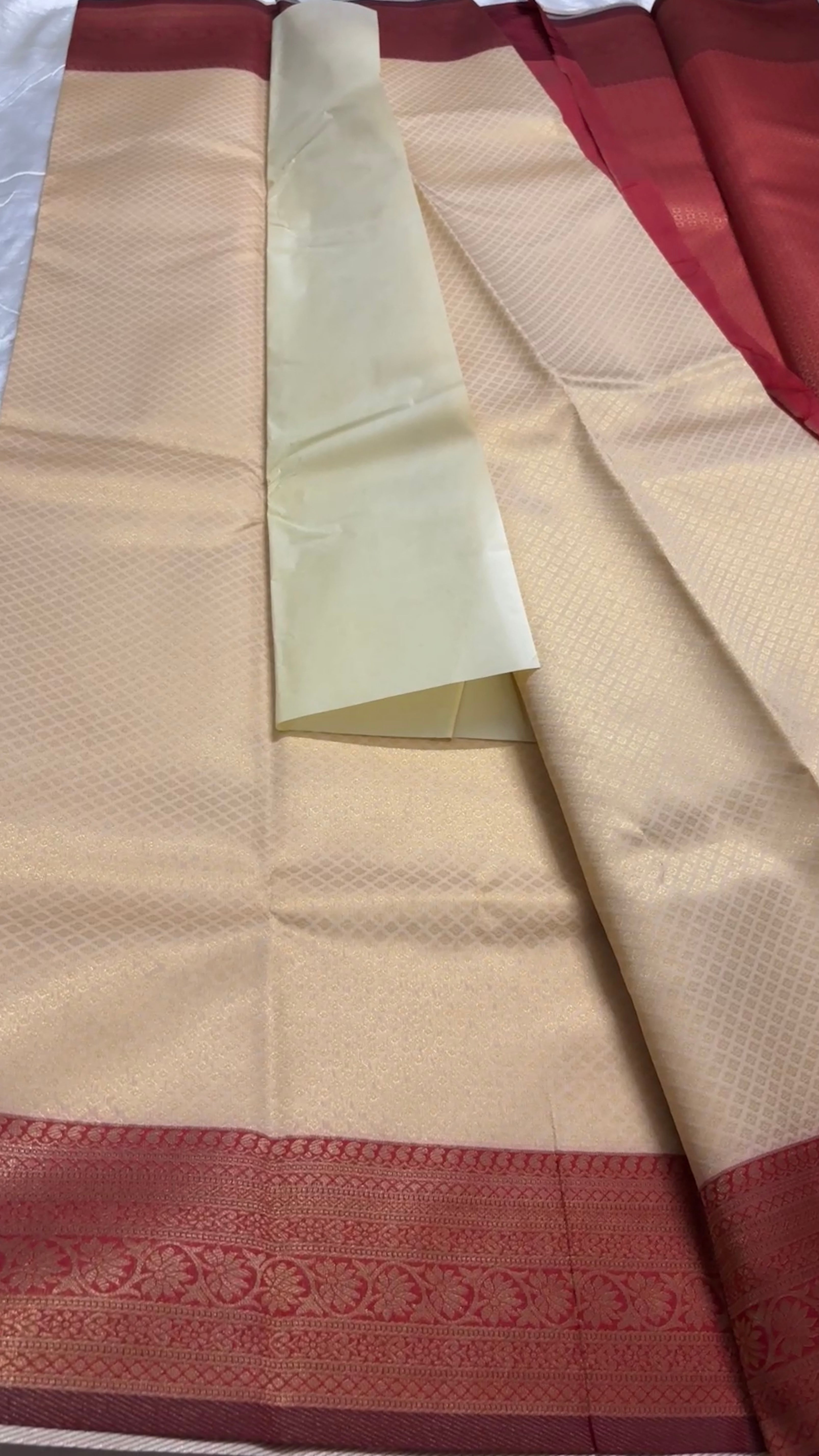 Kanchi semi soft silk kr 129
