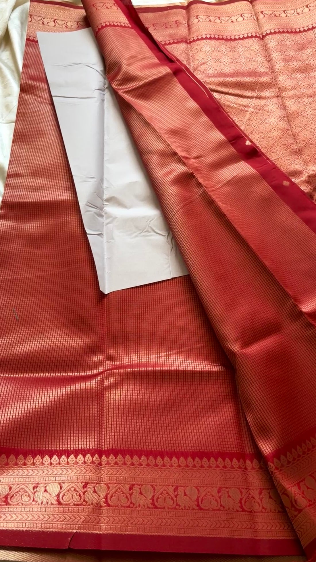 Semi brocade Kr 3