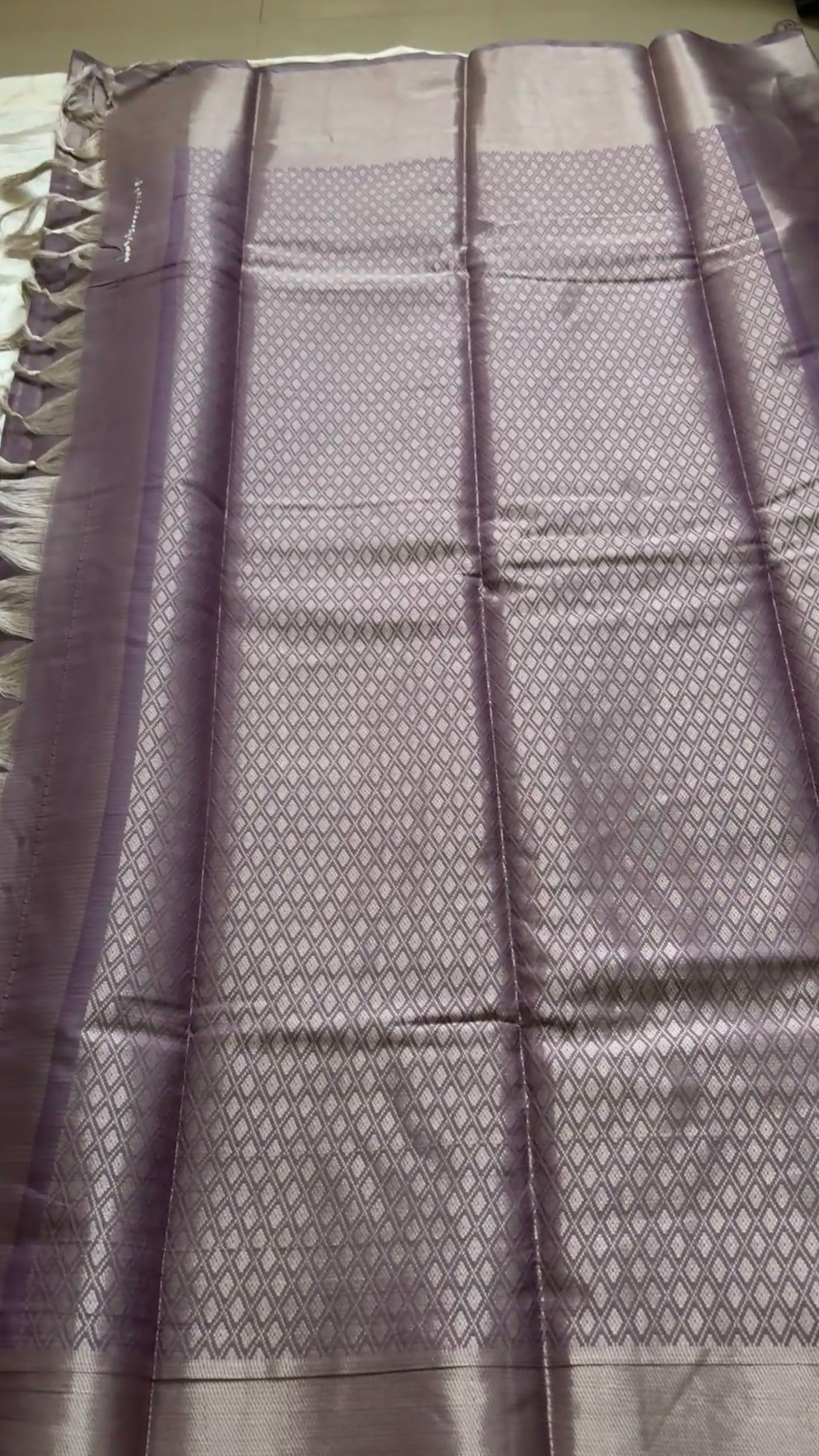 Premium Brocade soft silk Kr1