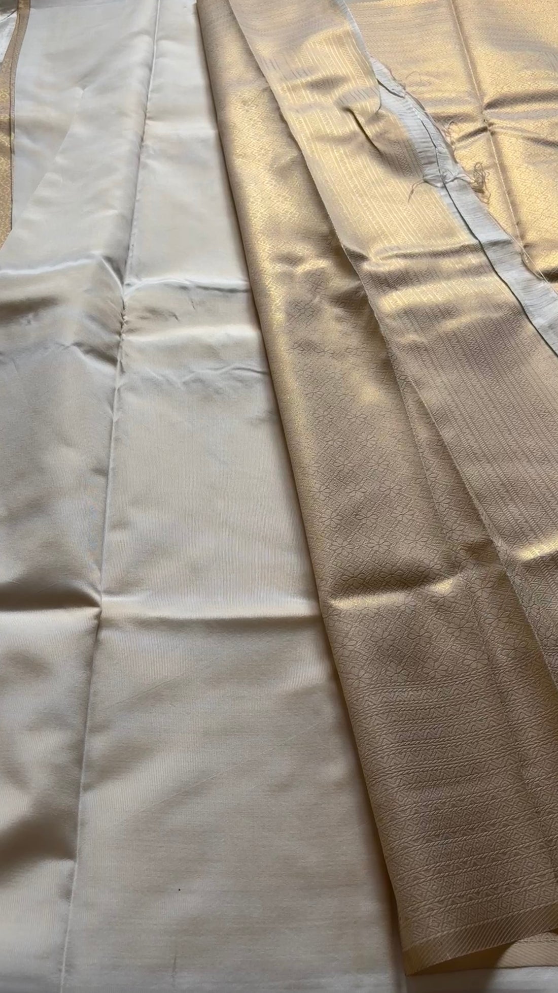Semi brocade Kr71