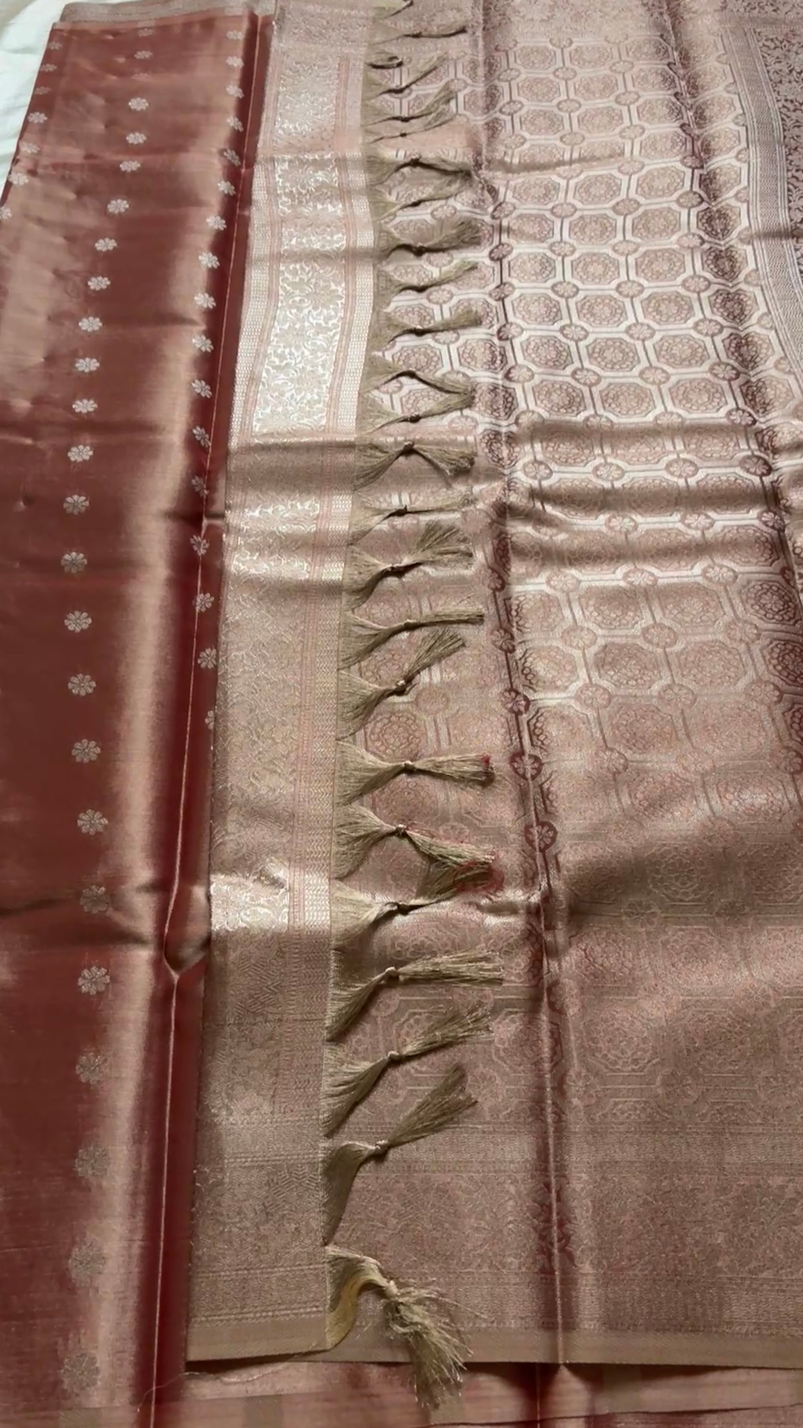 Tissue brocade silk