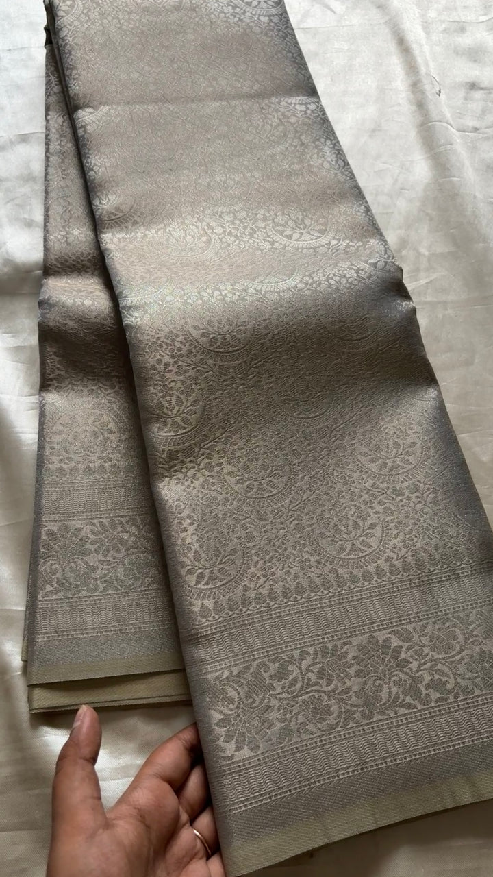 Tissue brocade silk