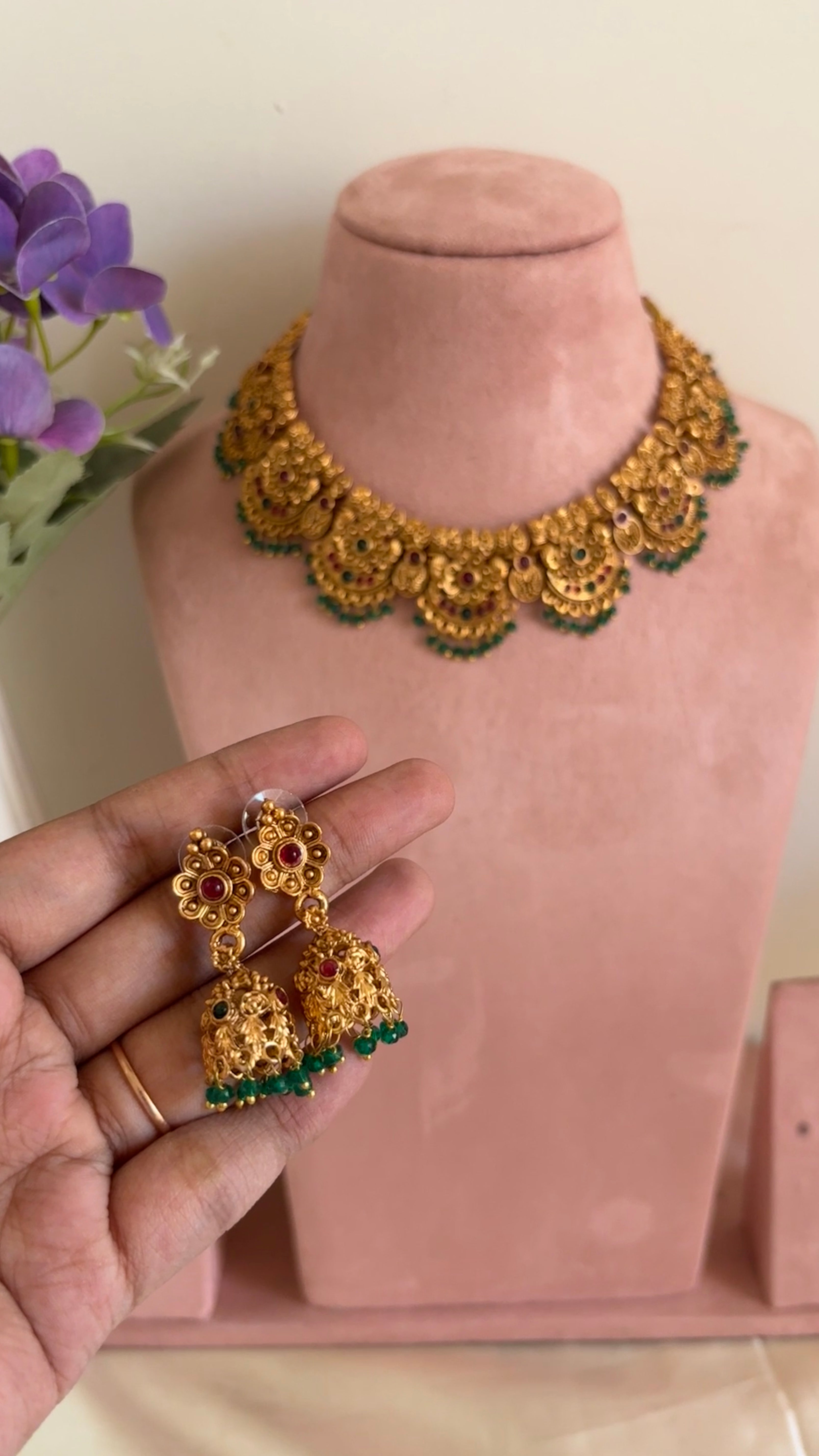 Gold inspired necklace