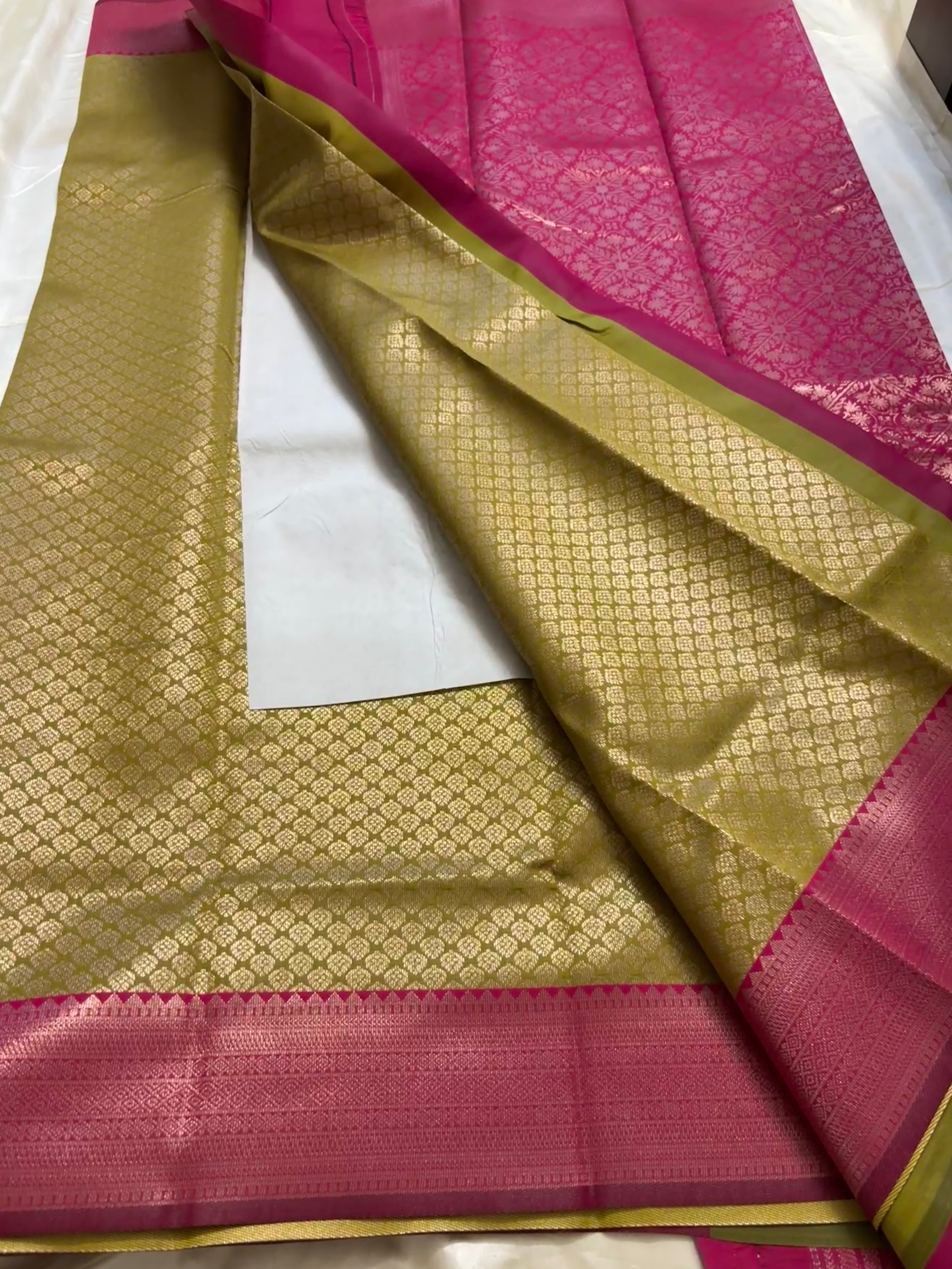 Semi Brocade soft silk