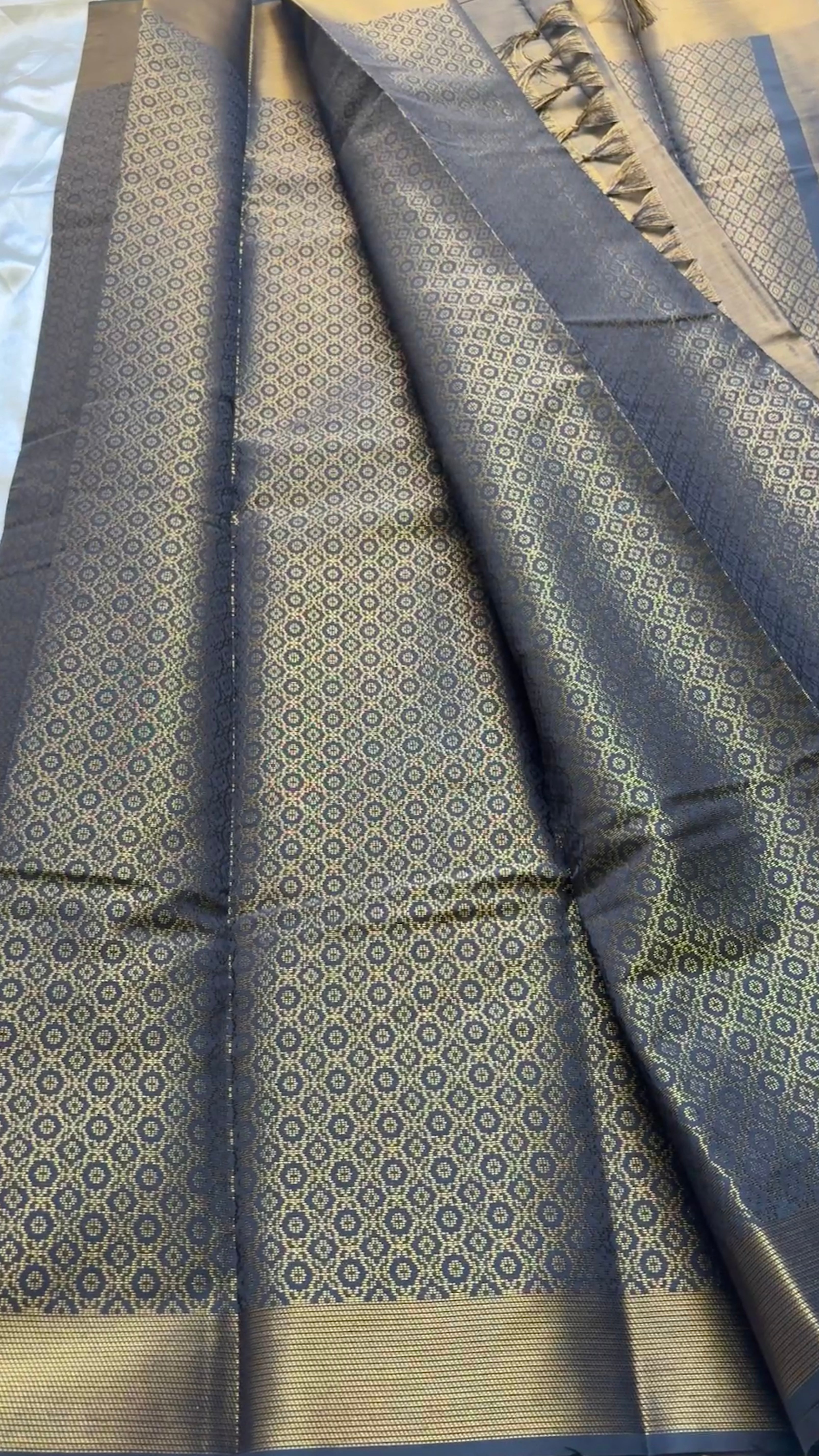 Brocade soft silk kr 69