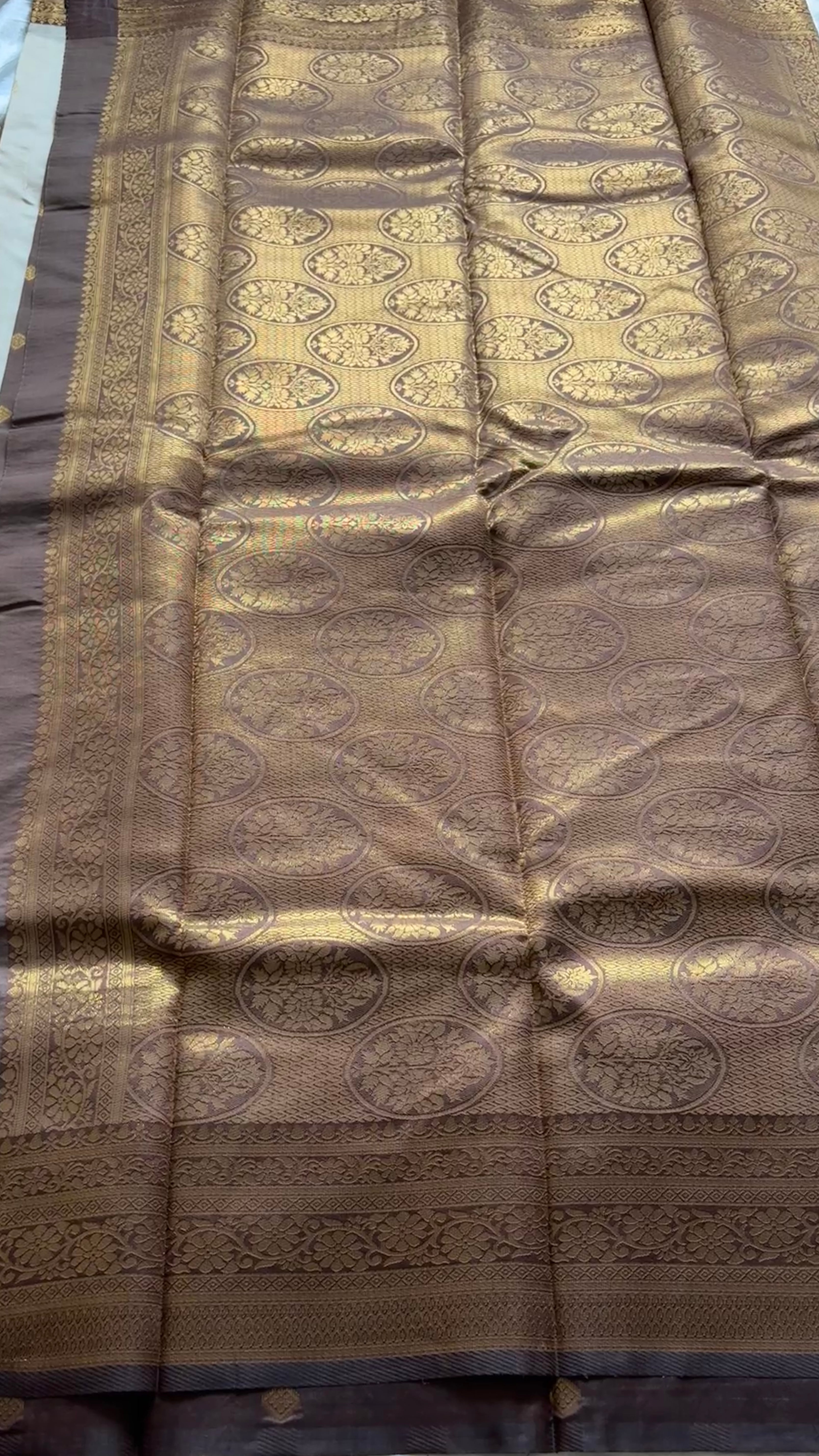 semi soft silk with Kanchi borders kR 72