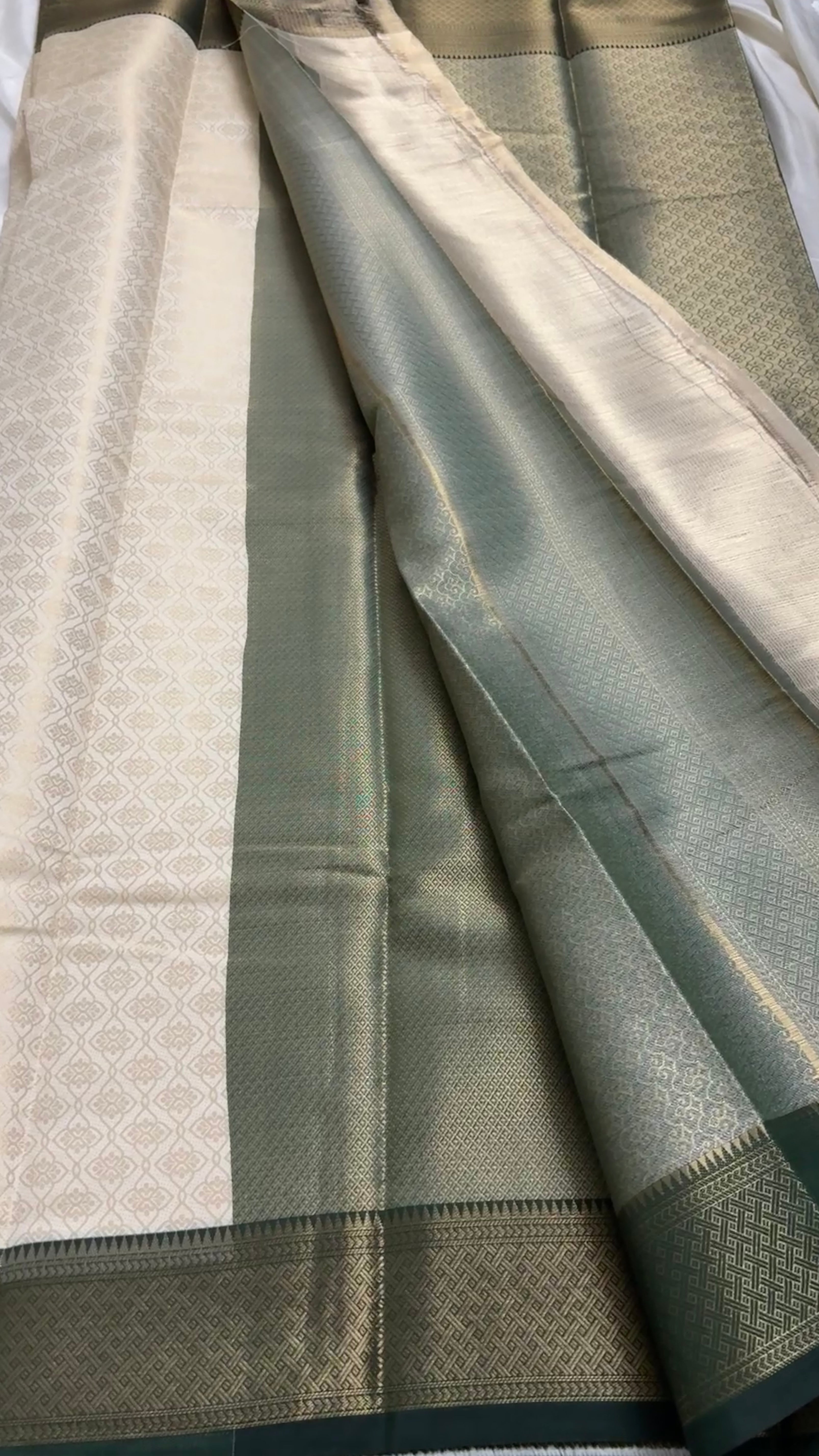 Semi Soft silk KR 121