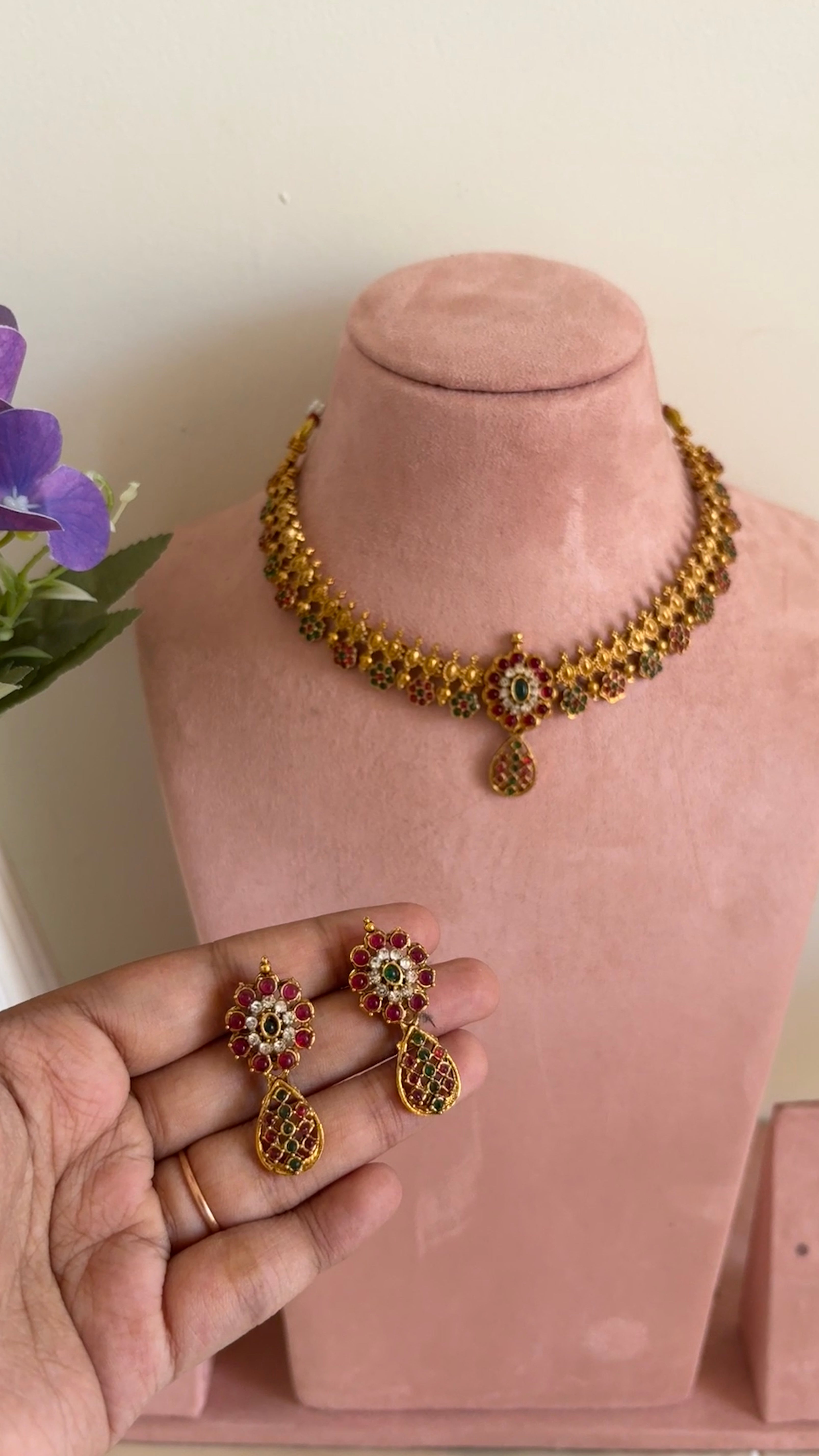 Gold inspired multi colour necklace