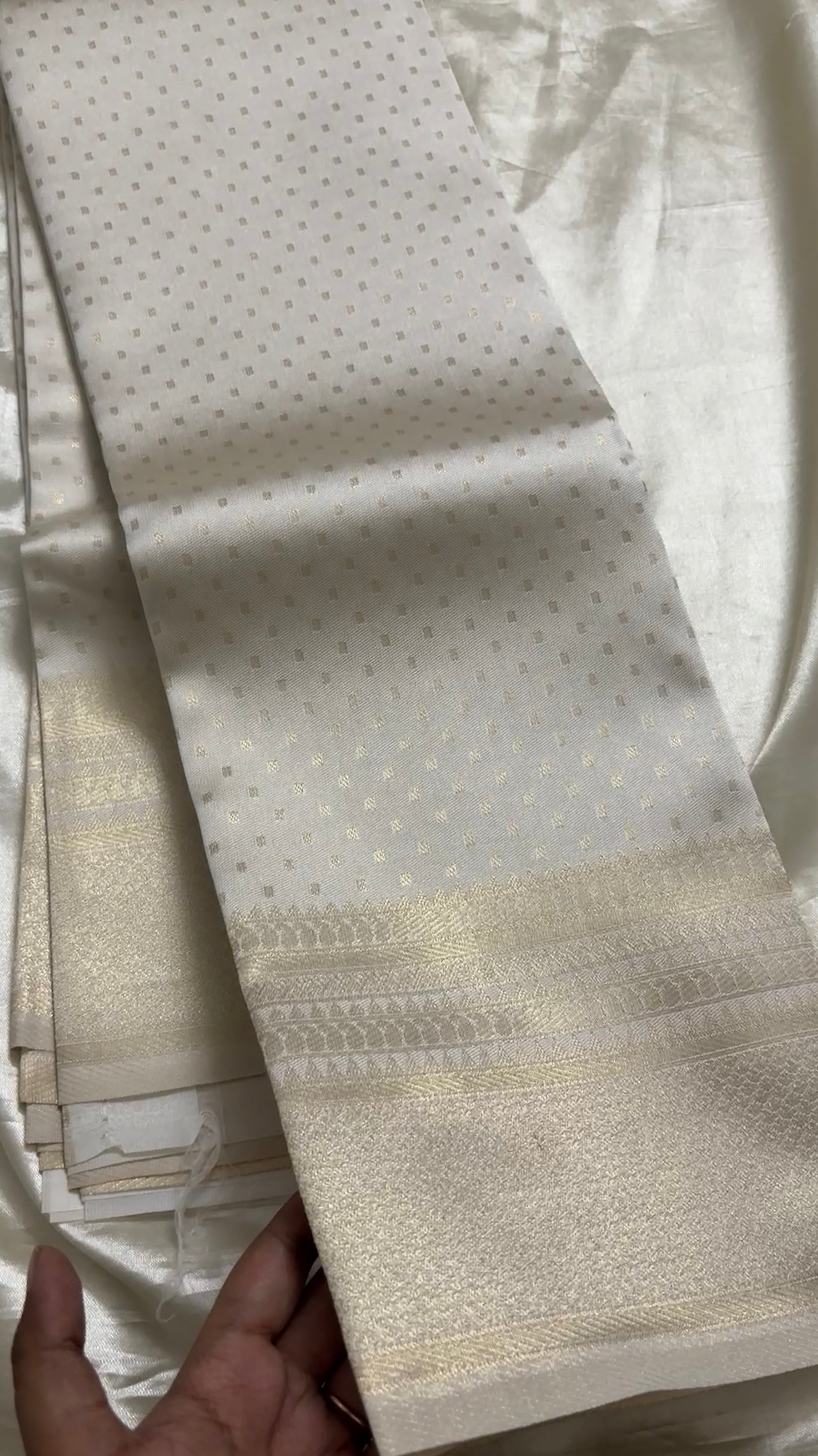 Semi brocade soft Silk kr28