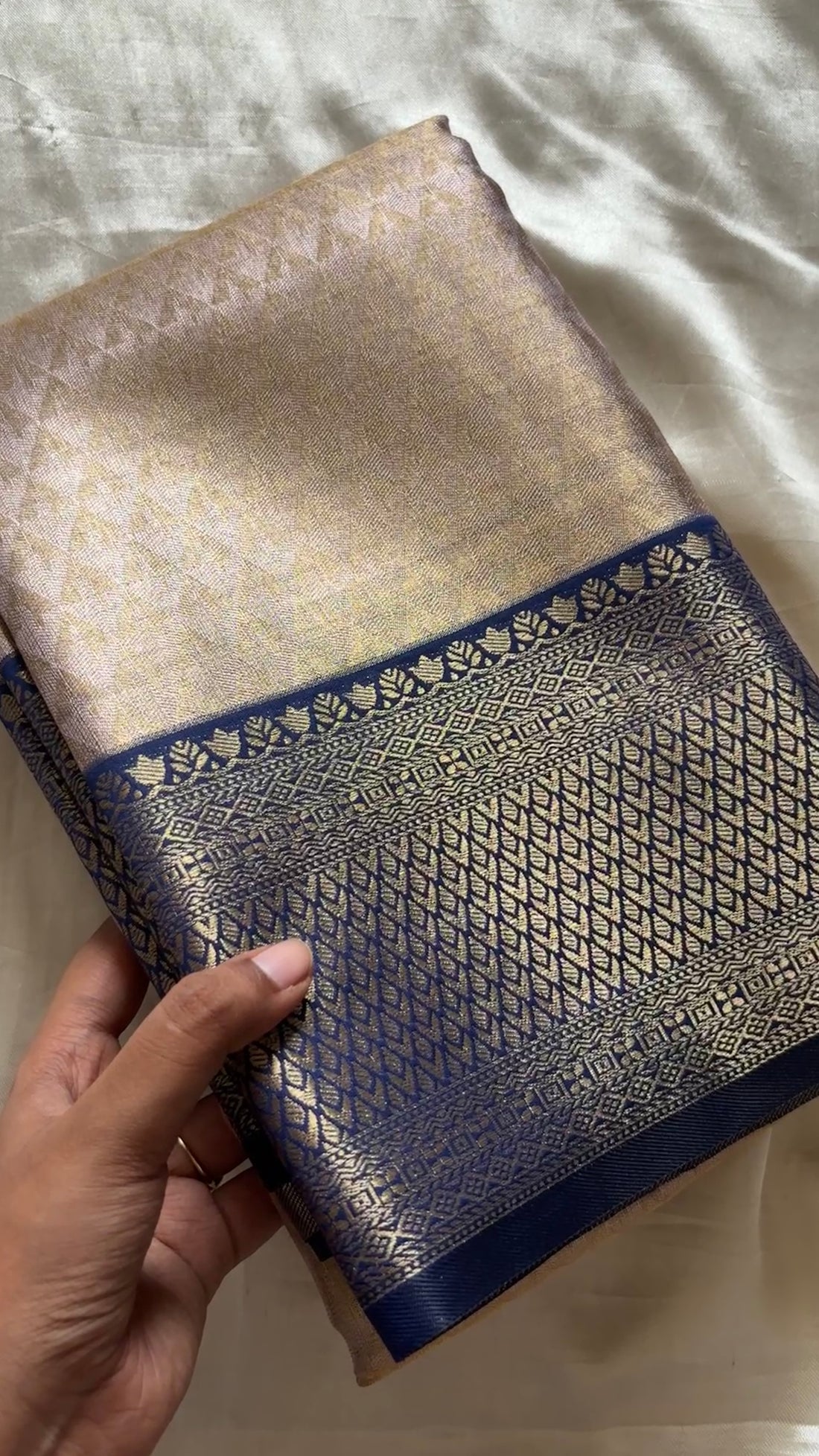 Premium  Tissue brocade kr5
