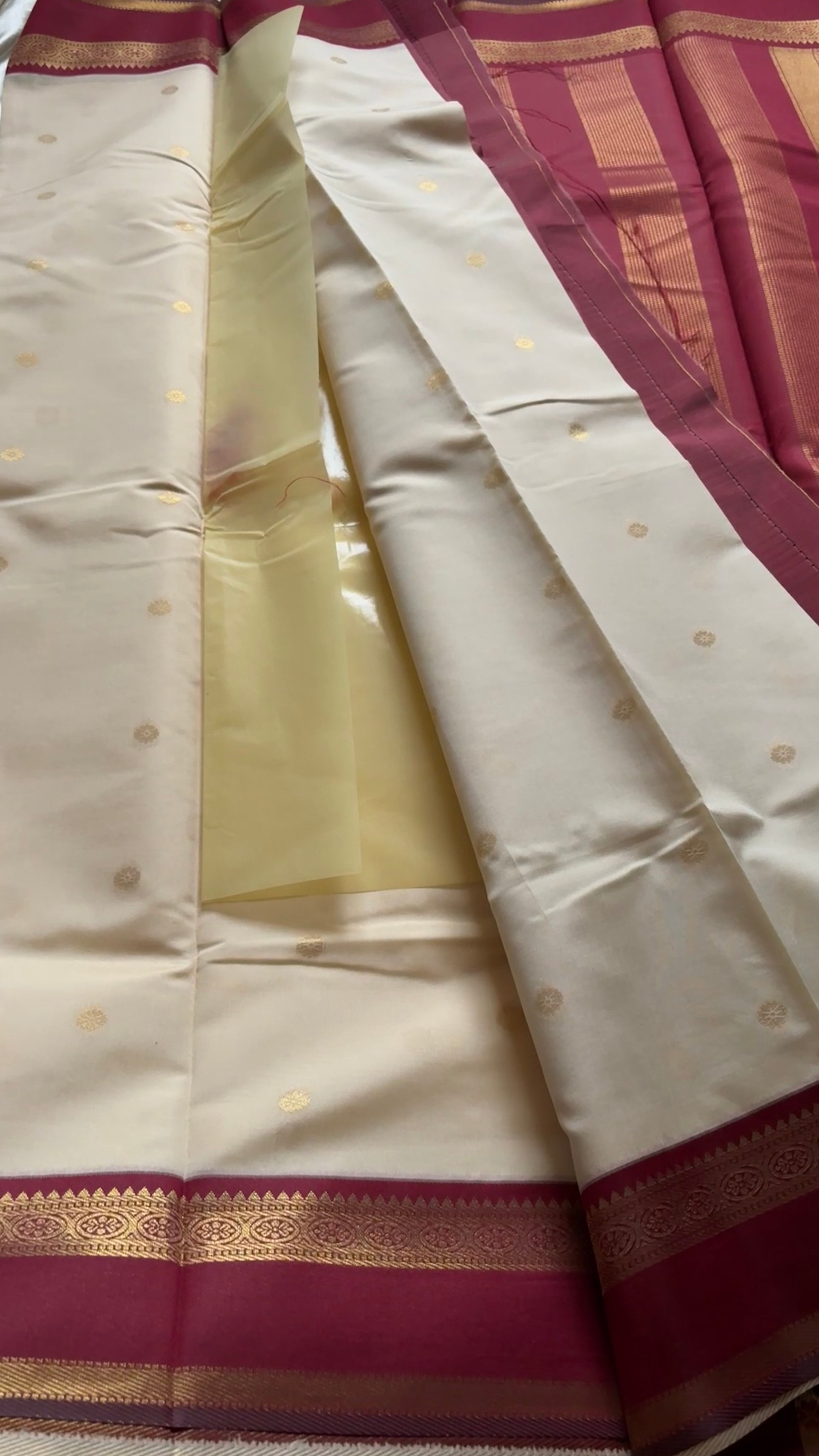 semi soft silk with retta patta border kr 146