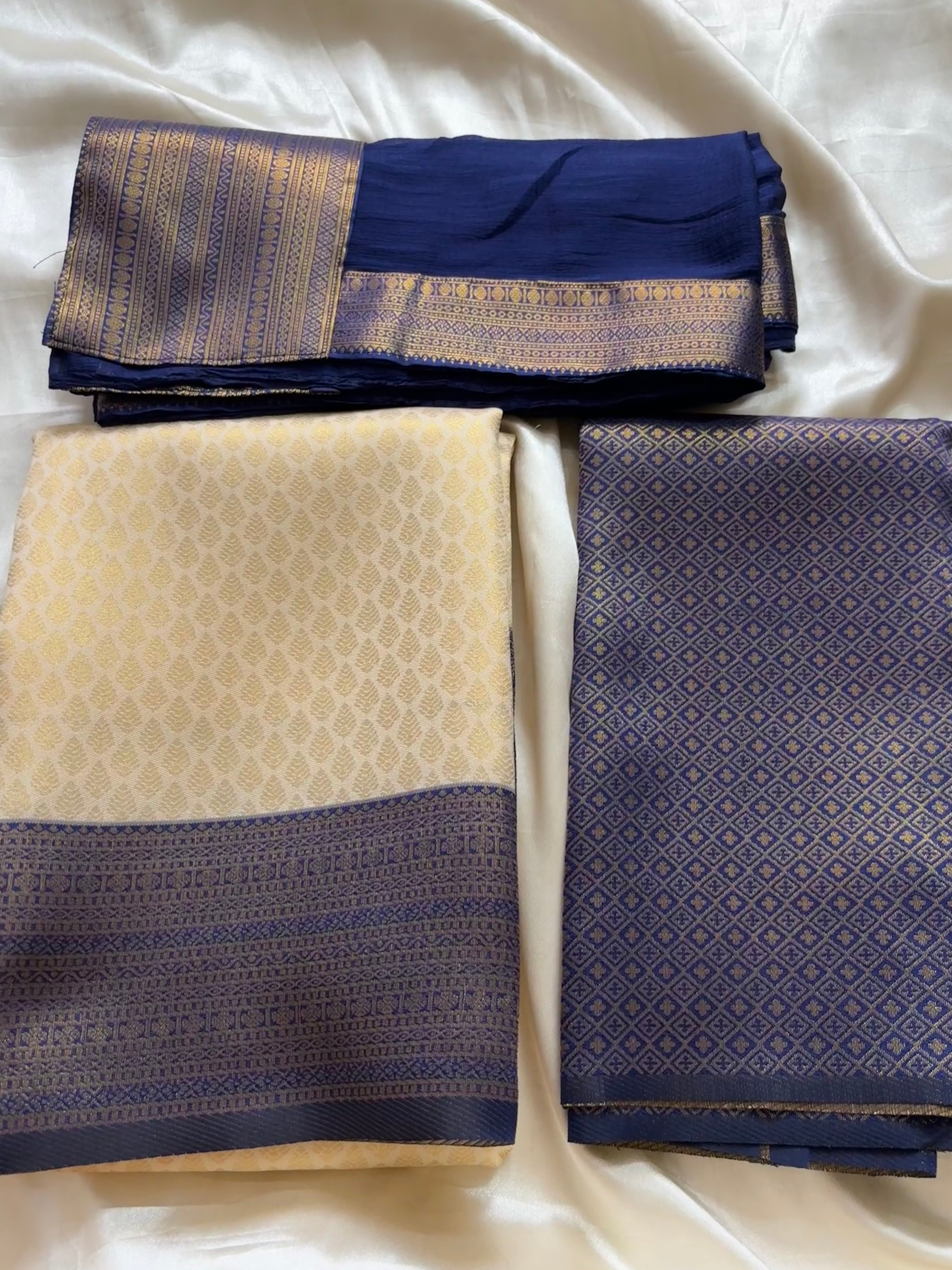 Unstitched premium half saree material(navy blue)