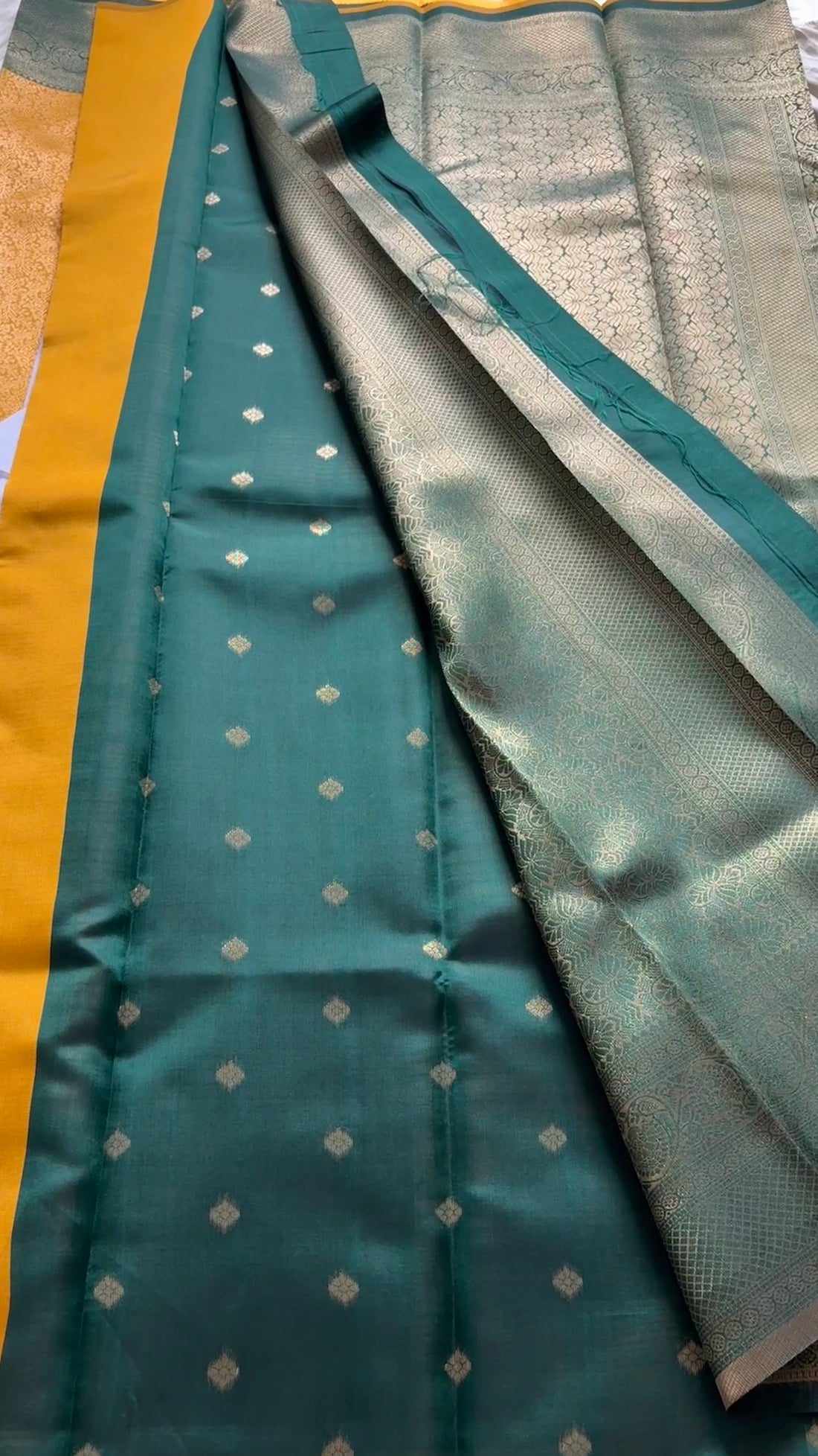 Kanchi semi soft silk KR 25