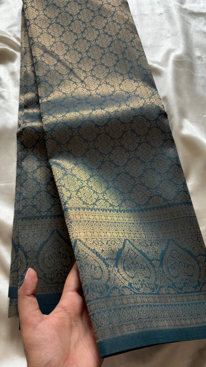 Semi brocade Kr 44
