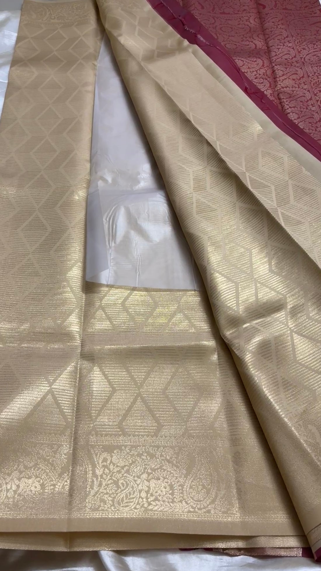 Semi brocade soft Silk kr14