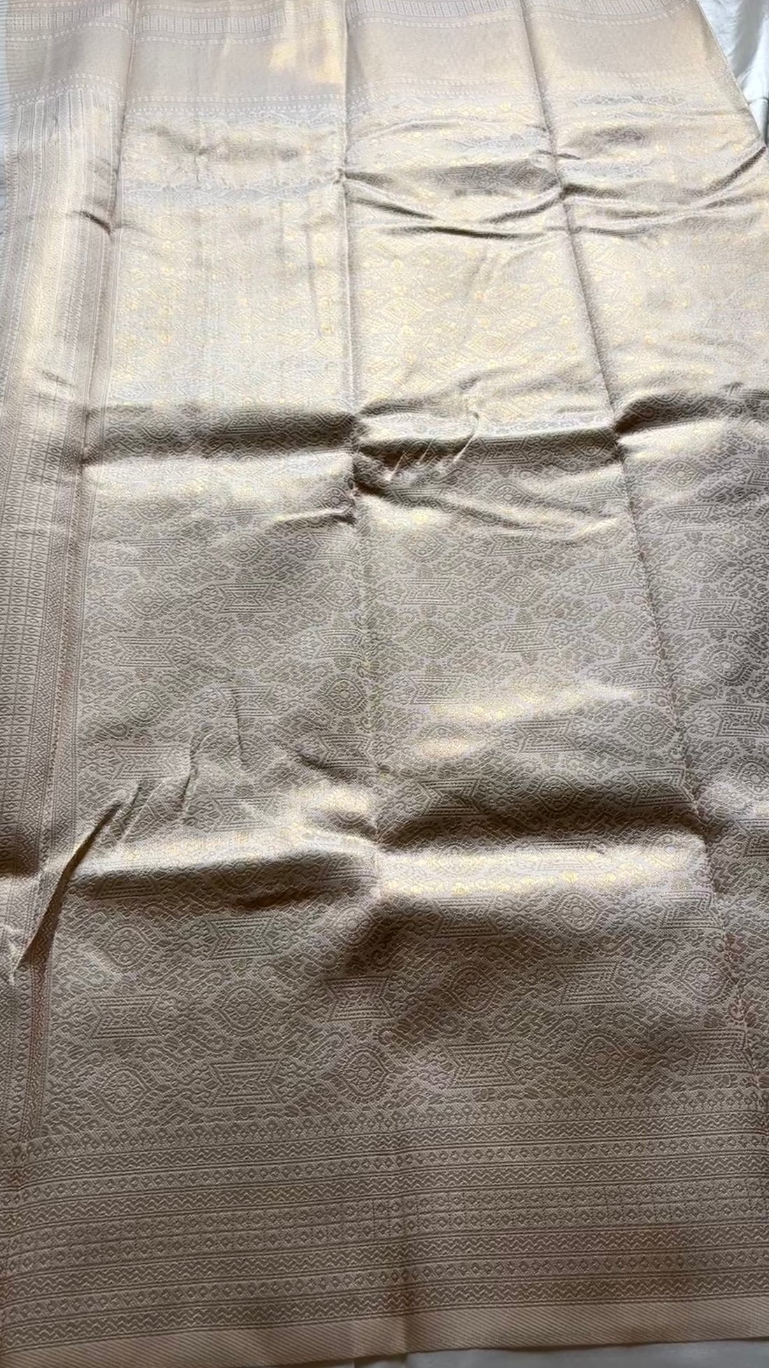 Semi brocade kr102
