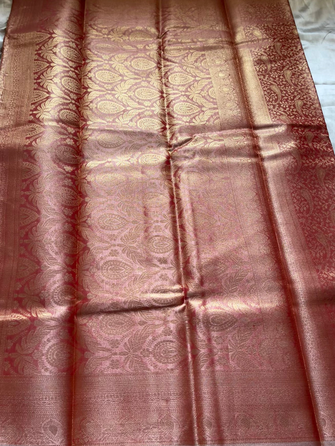 Tissue brocade silk