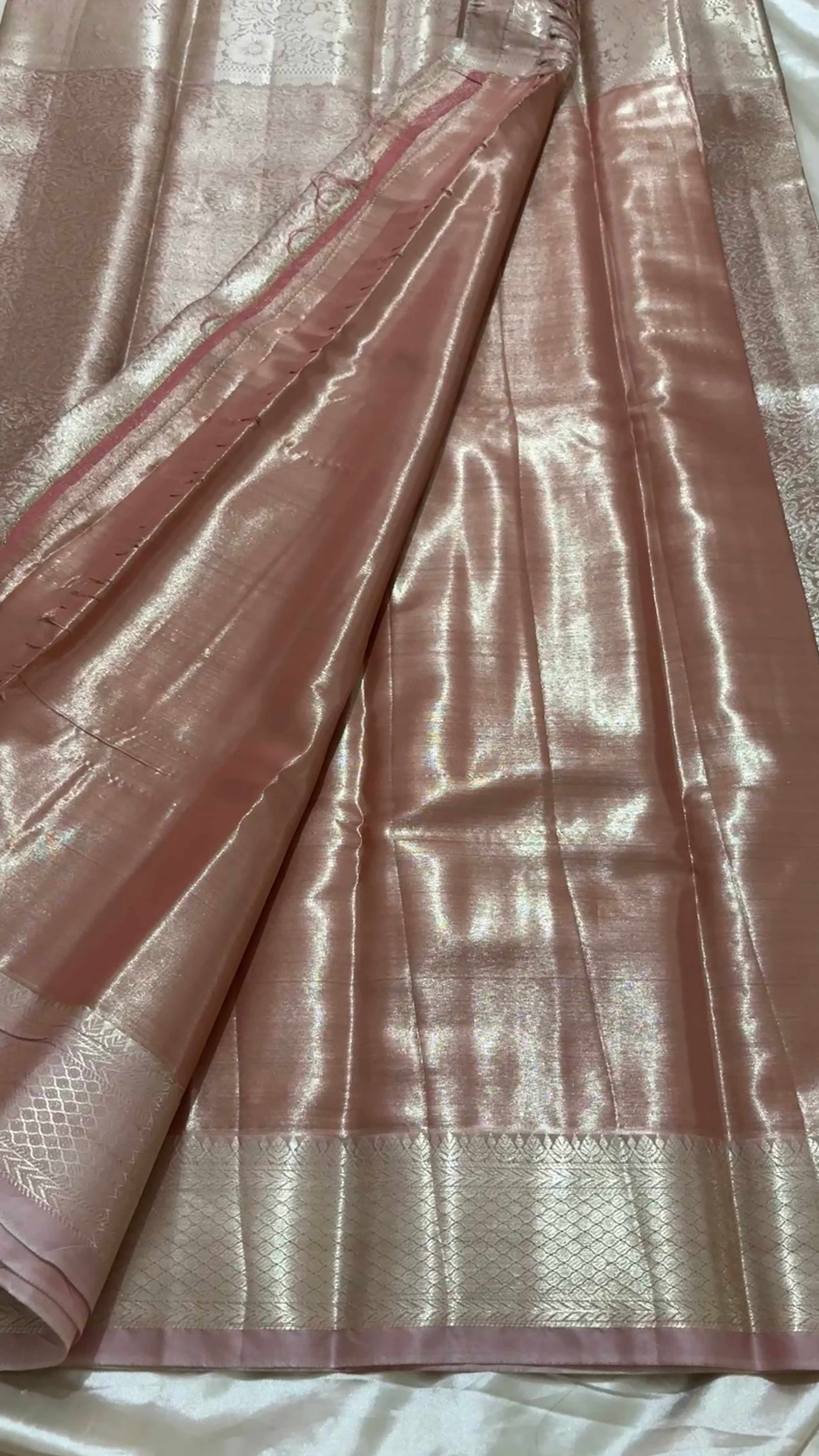 Semi tissue Kanchipuram saree