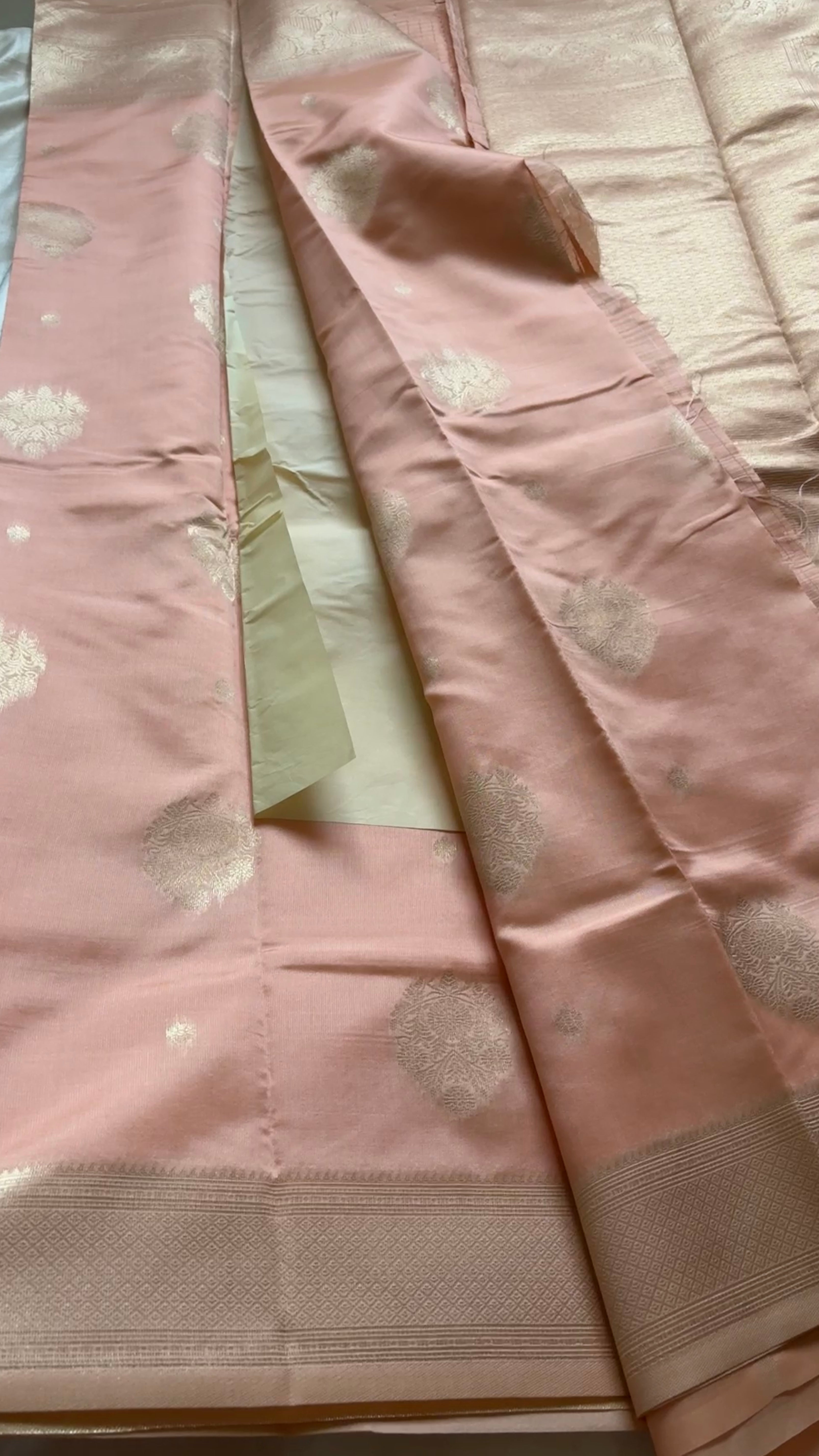semi soft silk kr 55