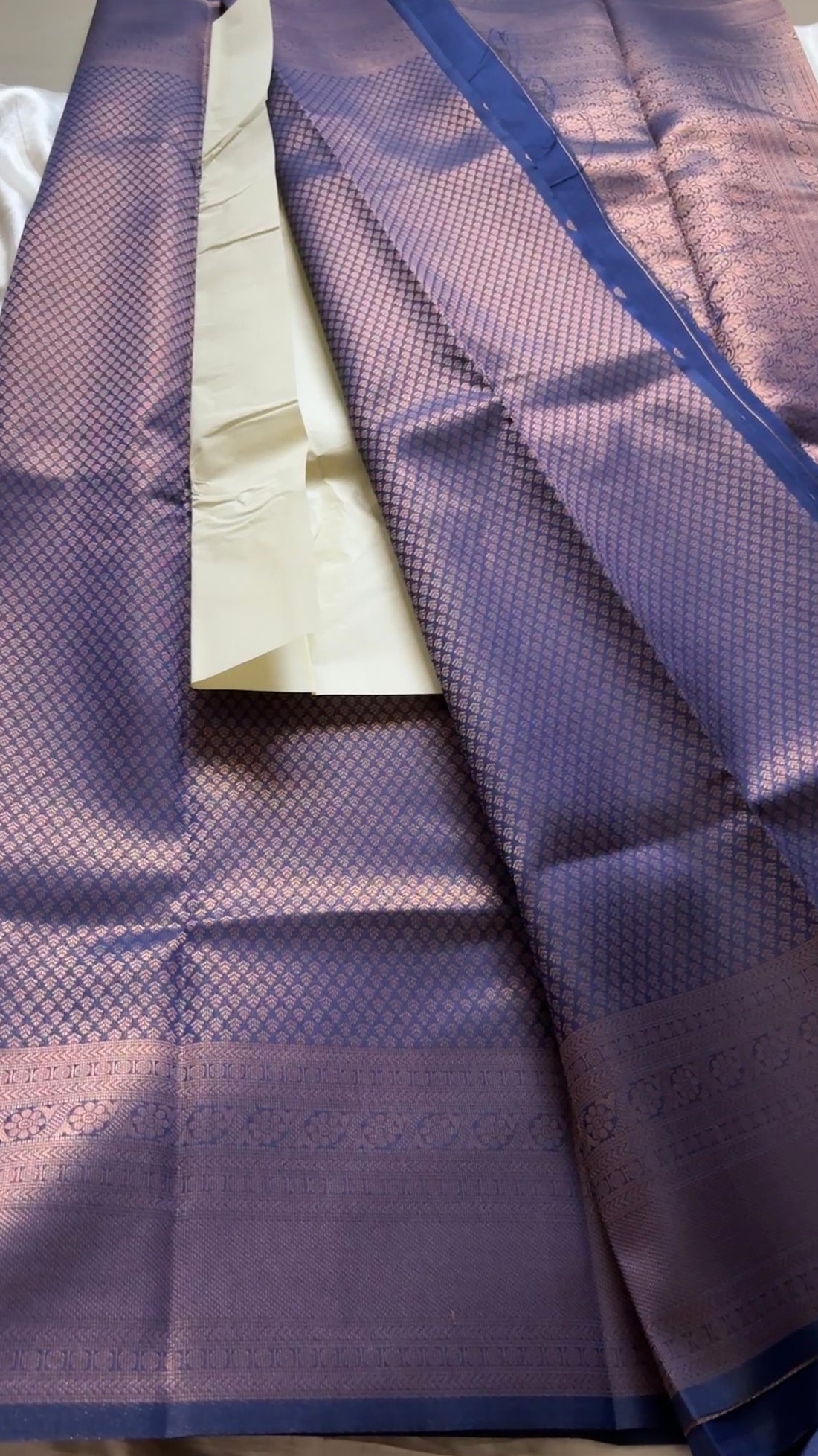 Semi brocade soft Silk kr114