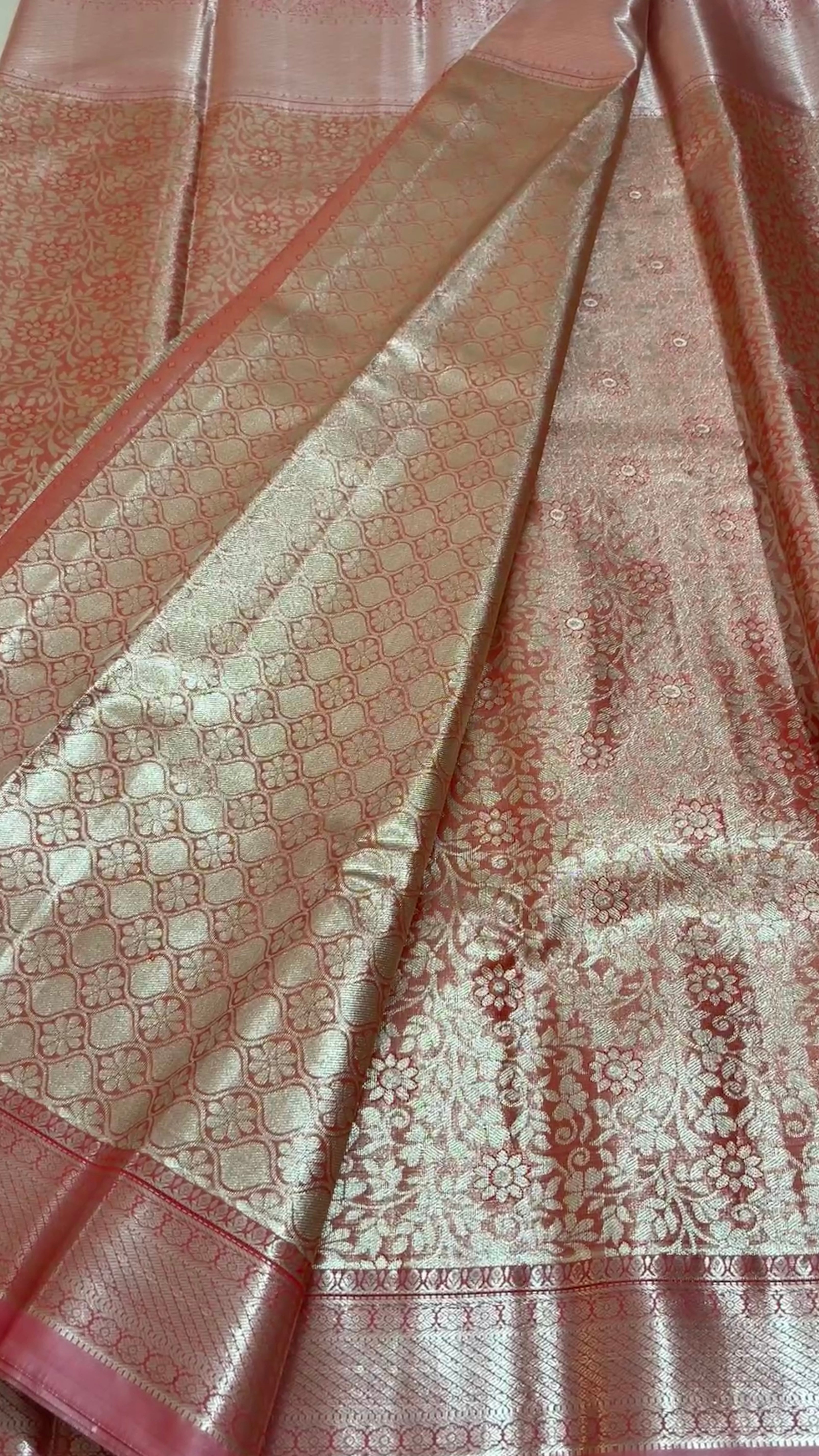 Semi tissue Kanchipuram saree