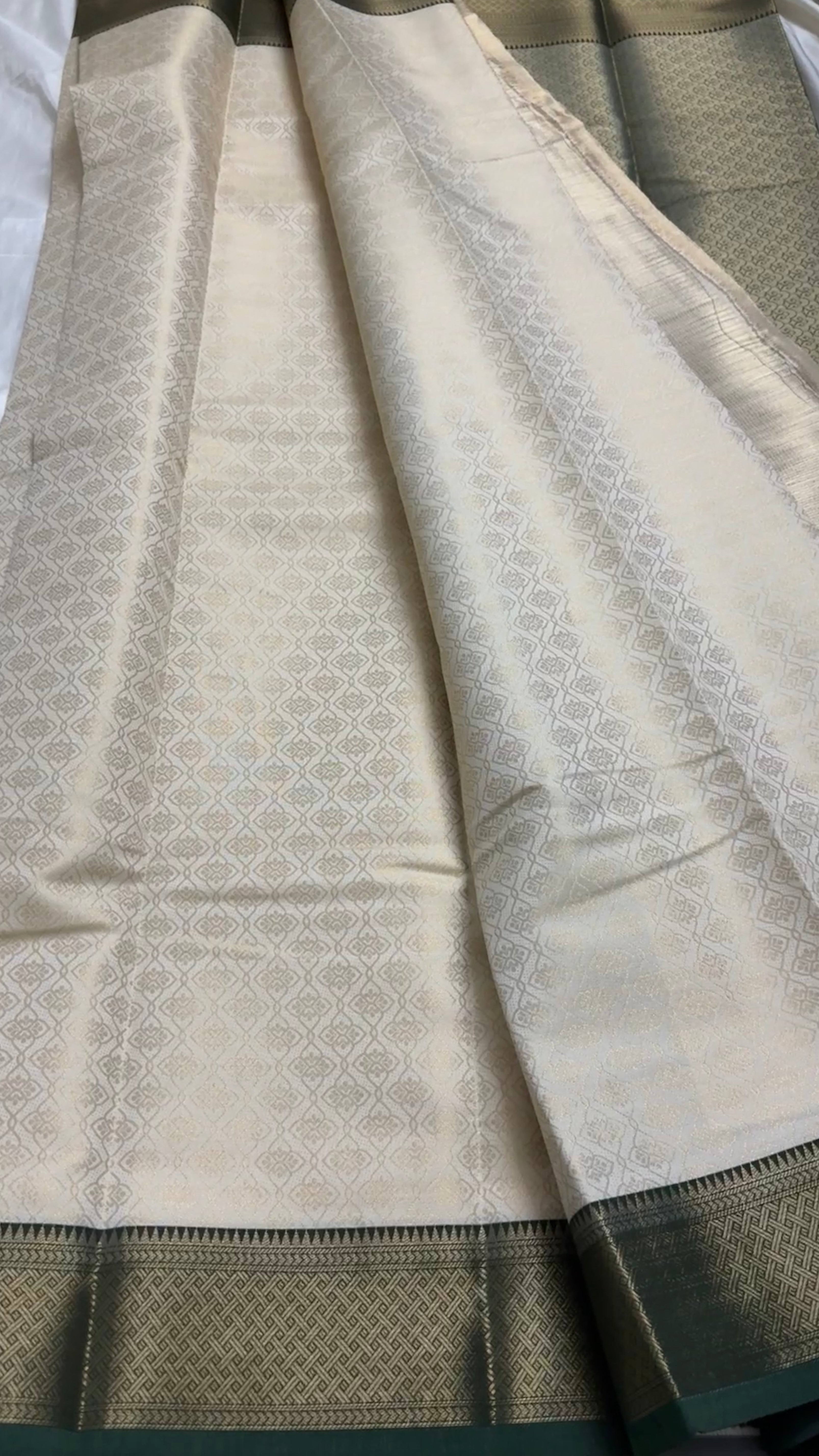 Semi Soft silk KR 121