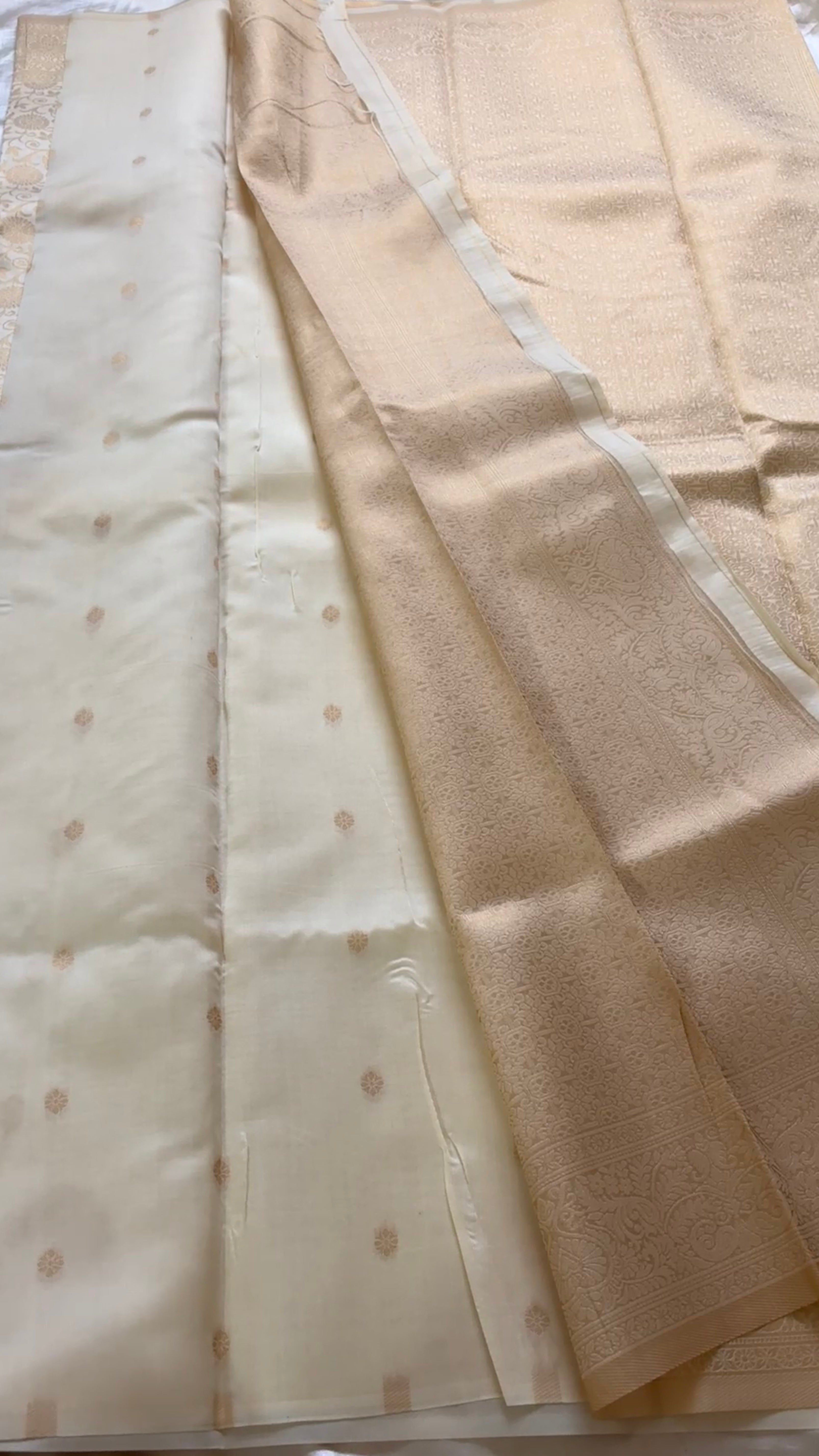 Semi brocade Kr77